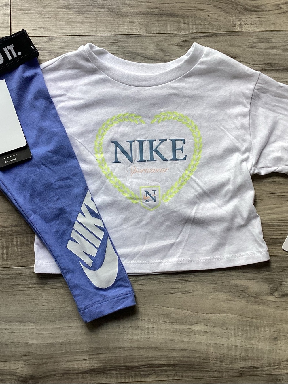 Nike tee & leggings outfit girls size 2T(NWT) ~FIRM, NO OFFERS~
